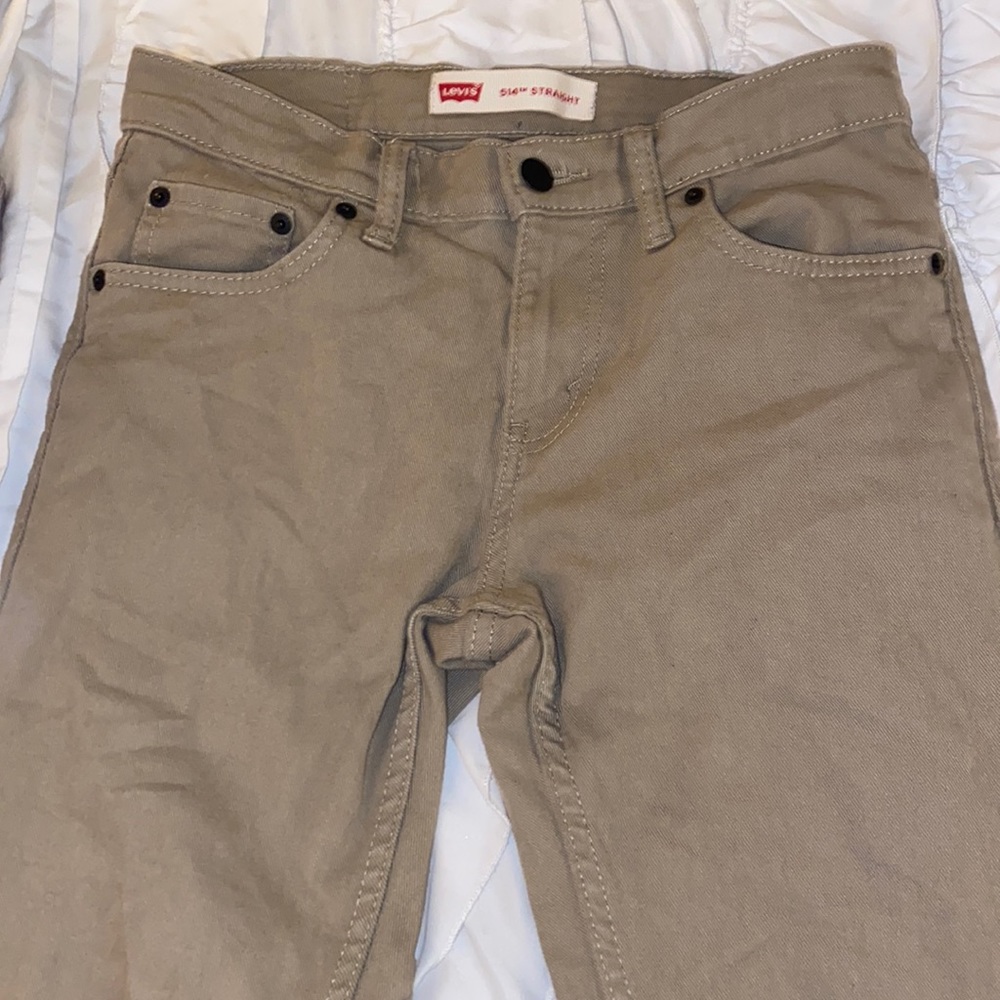 straight leg khaki levi’s